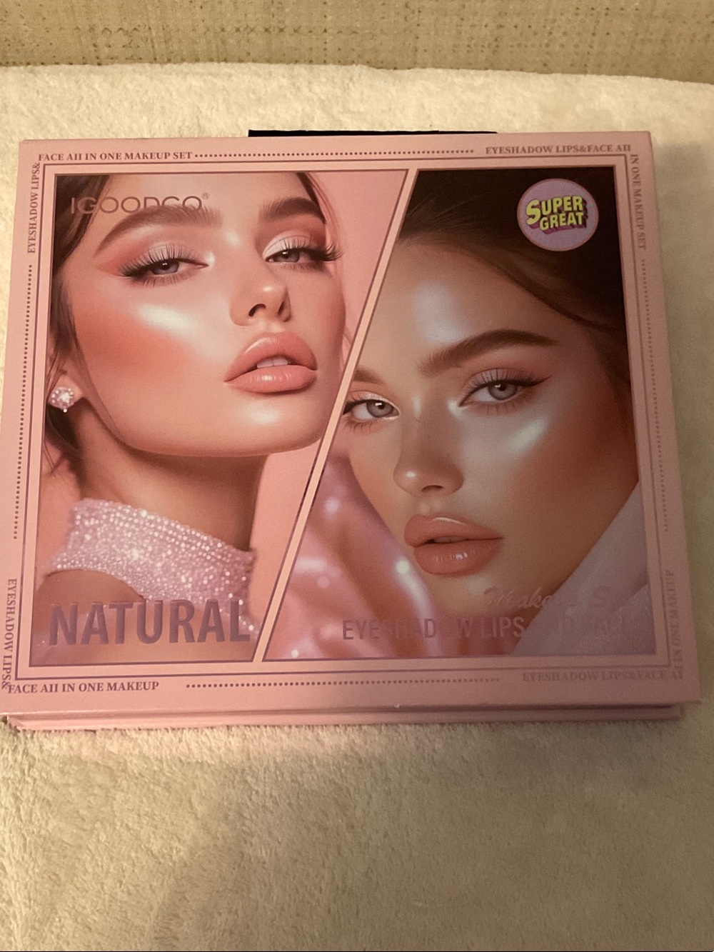 Natural Pink Eyeshadow Palette — Soft Pink Shades
